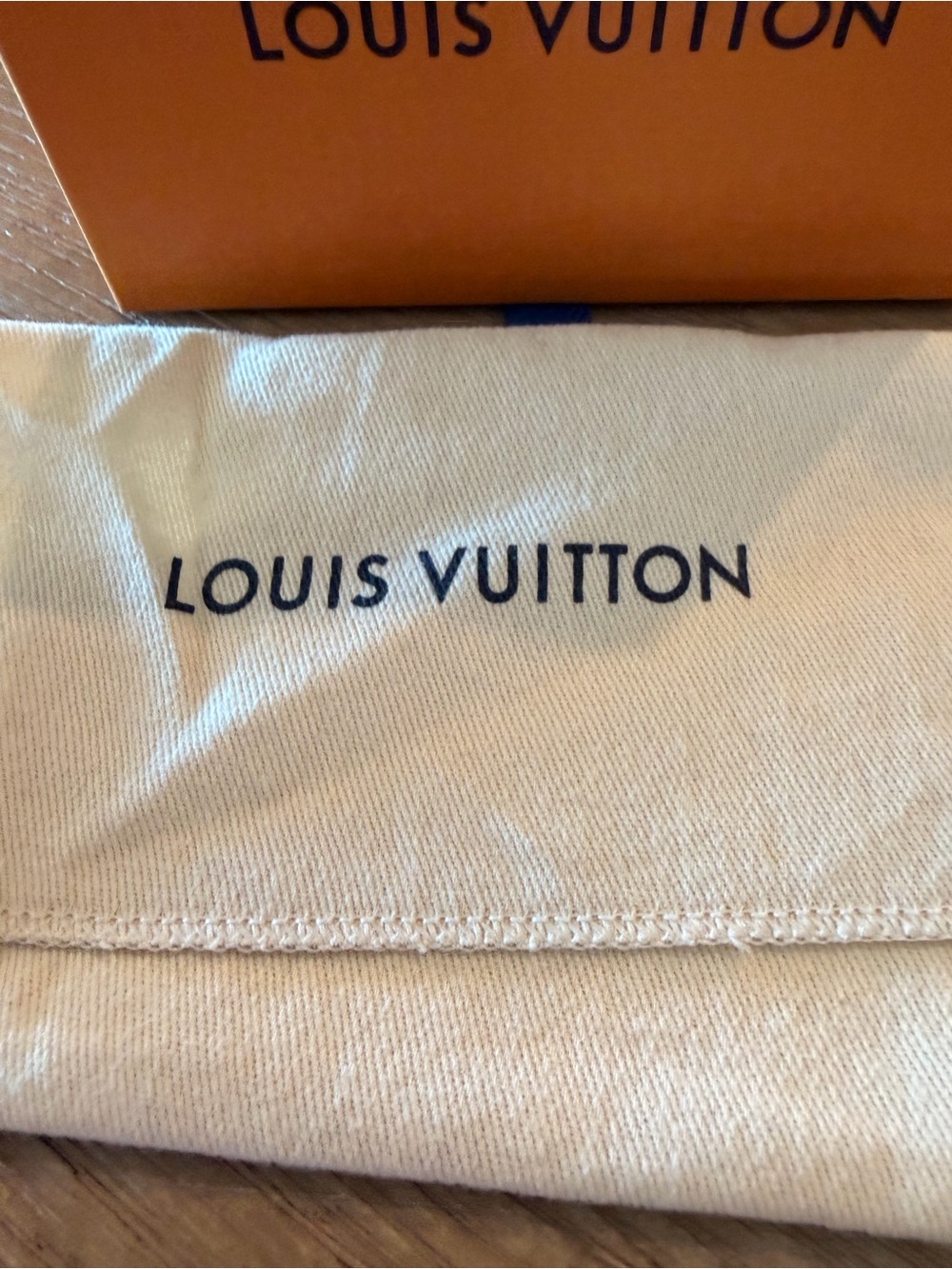 Louis Vuitton Black Monogram Embossed Card Holder with Gold Key Charm - Picture 5 of 7